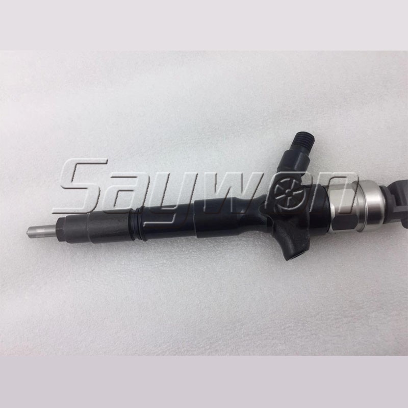 common rail fuel injector 095000-8290/ 23670-0L050 for TOYOTA Hiace / for Toyota Hilux 1KD-FTV 